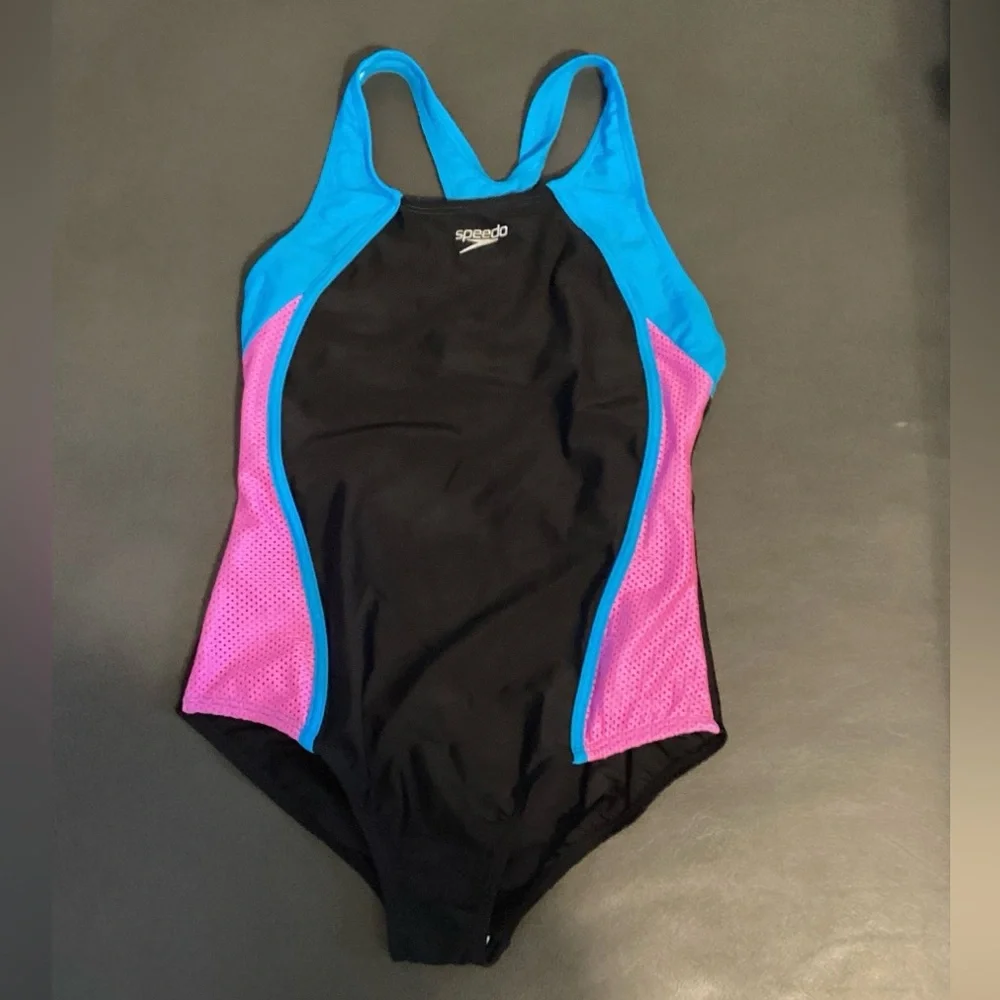 NWOT Girls Solid Mesh One Piece Speedo Size 16 Swimsuit‎